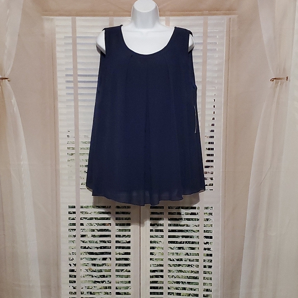 🌟HOST PICK🌟Relativity blue sleeveless blouse